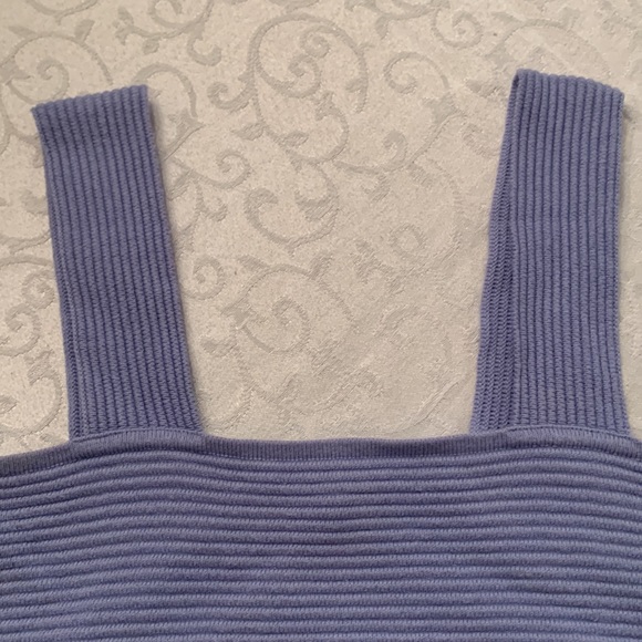 Hollister sweater tank top - Picture 4 of 8